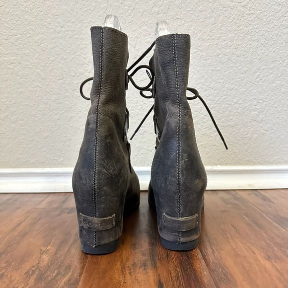 SOREL Joan of Arc Wedge Ankle Boots Booties in Brown Leather - Picture 8 of 13